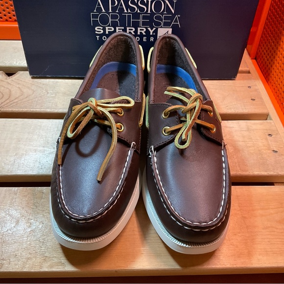 Sperry Women's Authentic Original™ Top-Sider in Brown - Picture 2 of 6